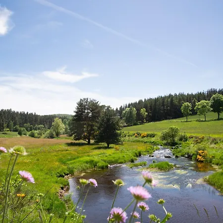 La Source Du Cellier 4/6 Personnes *
